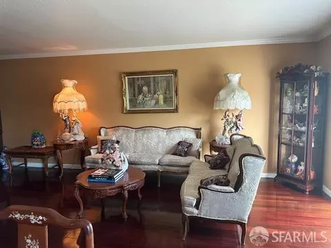 486 NW Yale St, San Francisco, CA 94134 photo 3