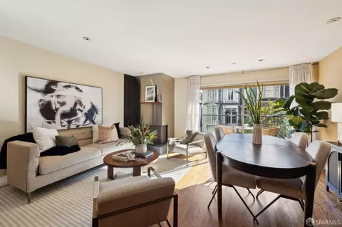 Living - 2410 Pacific Ave #3, San Francisco, CA 94115 photo 1 of 2