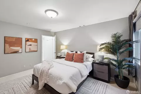 Bedroom - 2410 Pacific Ave #3, San Francisco, CA 94115 photo 3 of 3