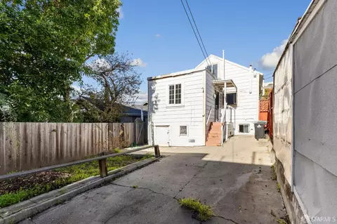 Exterior - 2203 25th St, San Francisco, CA 94107 photo 4 of 6