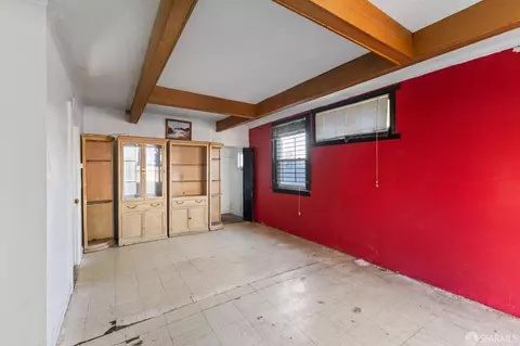 Living - 2203 25th St, San Francisco, CA 94107 photo 2 of 3