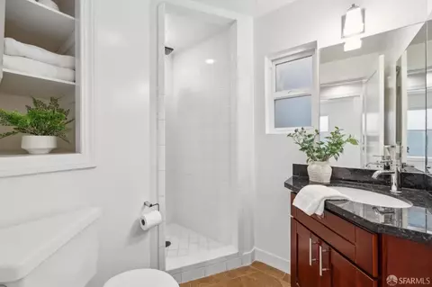 Bath - 1010 Ingerson Ave, San Francisco, CA 94124 photo 3 of 5