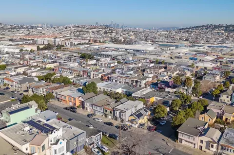 View/Area - 1010 Ingerson Ave, San Francisco, CA 94124 photo 6 of 6