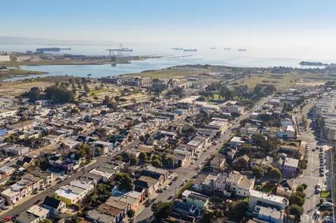 View/Area - 1010 Ingerson Ave, San Francisco, CA 94124 photo 4 of 6