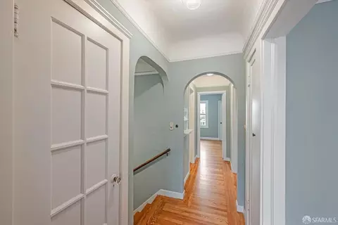 Entry Way - 522 21st Ave, San Francisco, CA 94121 photo 4 of 5
