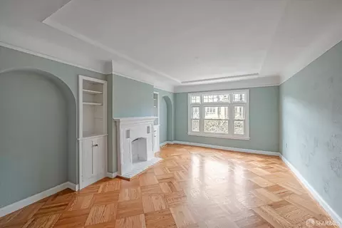 Living - 522 21st Ave, San Francisco, CA 94121 photo 2 of 5
