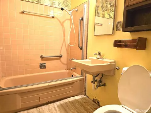 272 Farallones St, San Francisco, CA 94112 photo 32