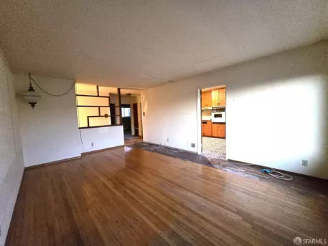 272 Farallones St, San Francisco, CA 94112 photo 11