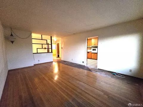 272 Farallones St, San Francisco, CA 94112 photo 12