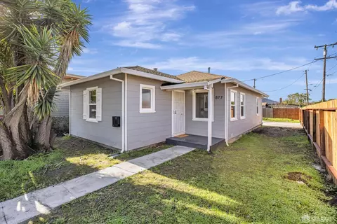 877 7th St, Richmond, CA 94801