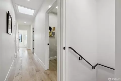 Entry Way - 1443 29th Ave, San Francisco, CA 94122 photo 3 of 4
