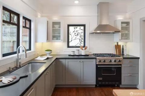 1570 12th Ave, San Francisco, CA 94122 photo 13