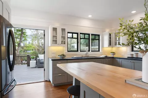1570 12th Ave, San Francisco, CA 94122 photo 15