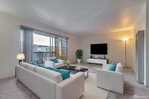 1 Western Shore Ln #3, San Francisco, CA 94115