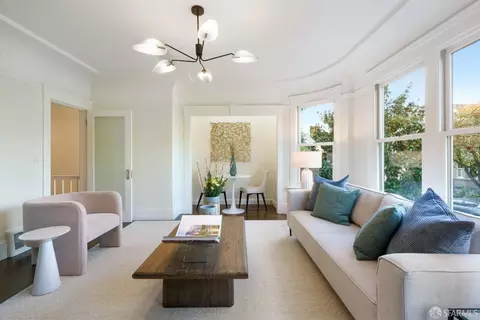 Living - 133 Hancock St, San Francisco, CA 94114 photo 2 of 3