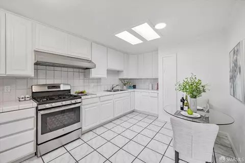 1950 24th Ave, San Francisco, CA 94116 photo 21