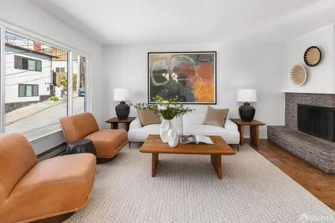 Living - 127 Putnam St, San Francisco, CA 94110 photo 4 of 5