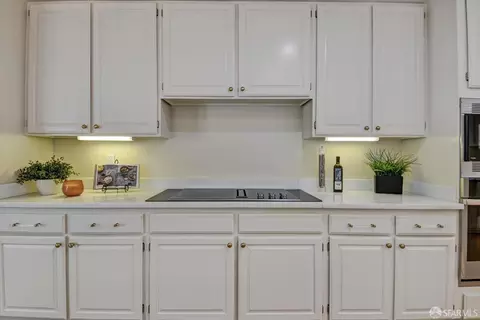 Kitchen - 150 Olympian Way, Pacifica, CA 94044 photo 5 of 8