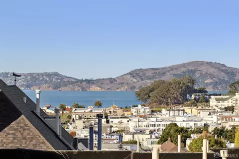 View/Area - 2606 Octavia St, San Francisco, CA 94123 photo 5 of 6