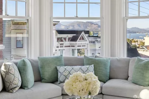 Living - 2606 Octavia St, San Francisco, CA 94123 photo 7 of 19