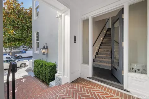 Entry Way - 2606 Octavia St, San Francisco, CA 94123 photo 5 of 6