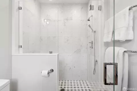 Bath - 2606 Octavia St, San Francisco, CA 94123 photo 9 of 9