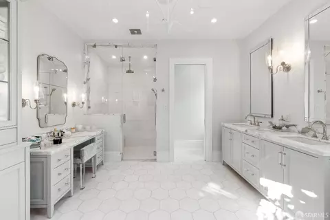 Bath - 2606 Octavia St, San Francisco, CA 94123 photo 3 of 9