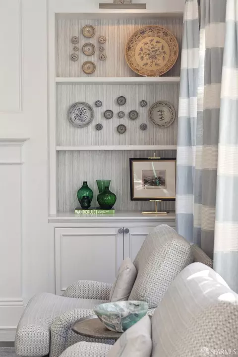 Living - 2606 Octavia St, San Francisco, CA 94123 photo 3 of 19