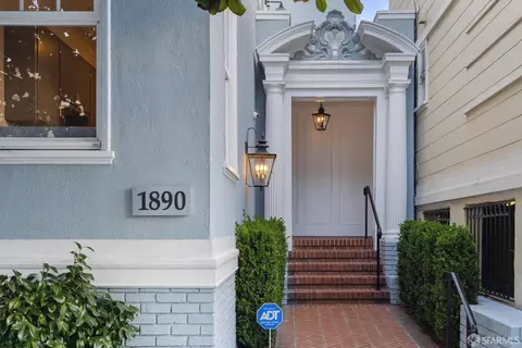 Exterior - 2606 Octavia St, San Francisco, CA 94123 photo 7 of 12