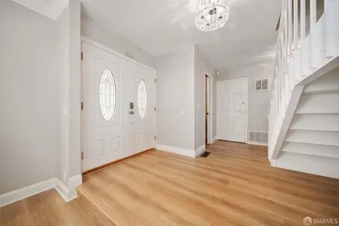Entry Way - 916 Park Pacifica Ave, Pacifica, CA 94044 photo 5 of 5