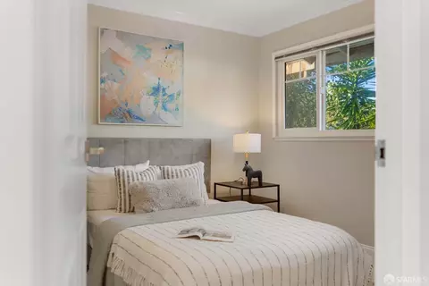 Bedroom - 916 Park Pacifica Ave, Pacifica, CA 94044 photo 6 of 10