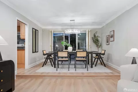 Dining - 916 Park Pacifica Ave, Pacifica, CA 94044 photo 3 of 7