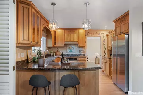 Kitchen - 916 Park Pacifica Ave, Pacifica, CA 94044 photo 4 of 6