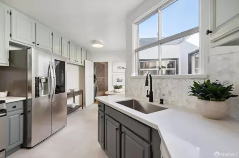 Kitchen - 726 30th Ave, San Francisco, CA 94121 photo 2 of 3