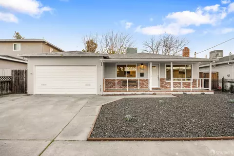 266 Yosemite Dr, Pittsburg, CA 94565