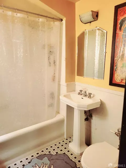 Bath - 631 Ofarrell St #907, San Francisco, CA 94109 photo 1 of 2