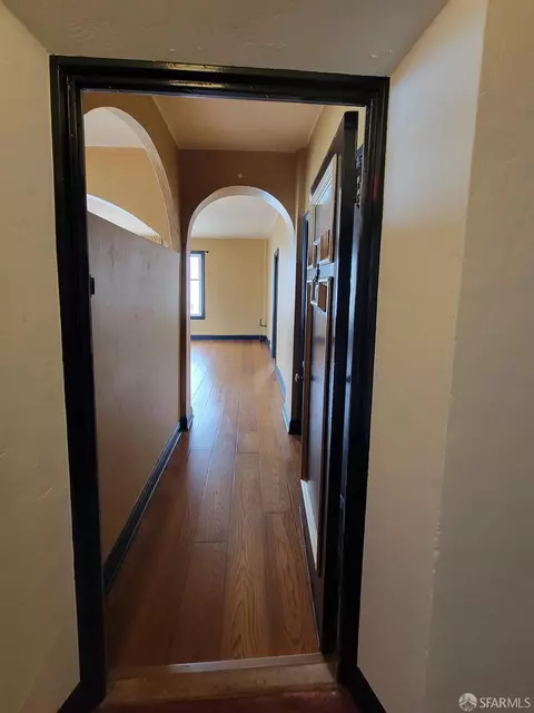 Entry Way - 631 Ofarrell St #907, San Francisco, CA 94109 photo 2 of 3