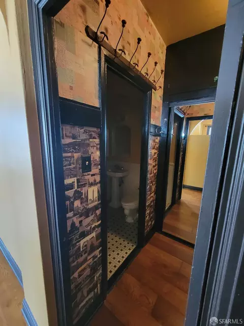 Entry Way - 631 Ofarrell St #907, San Francisco, CA 94109 photo 3 of 3