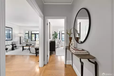 Entry Way - 2341 Franklin St #2, San Francisco, CA 94123 photo 1 of 1