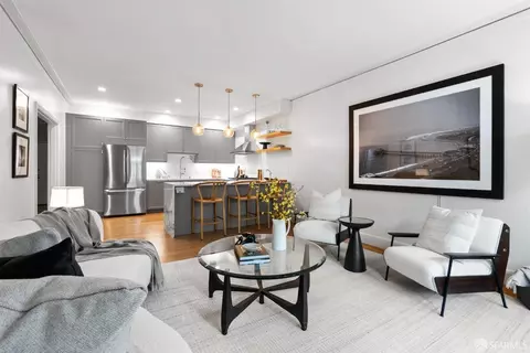 Living - 2341 Franklin St #2, San Francisco, CA 94123 photo 3 of 5