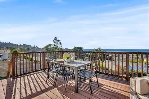 Exterior - 552 Miller Ave, Pacifica, CA 94044 photo 6 of 9