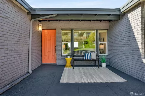 Exterior - 552 Miller Ave, Pacifica, CA 94044 photo 3 of 9