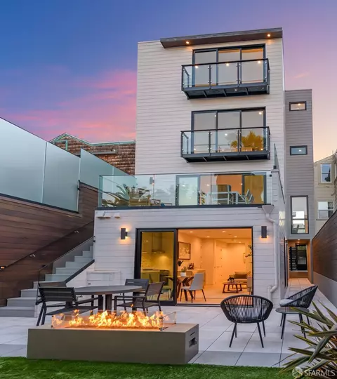 1559 Church St, San Francisco, CA 94131