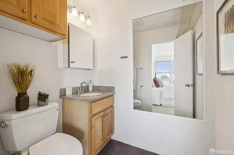 Bath - 96 Caire Ter, San Francisco, CA 94107 photo 3 of 3
