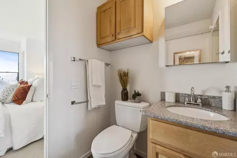 Bath - 96 Caire Ter, San Francisco, CA 94107 photo 2 of 3