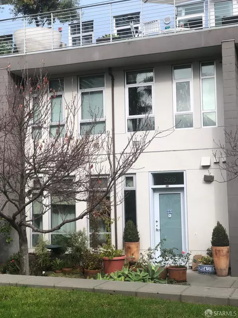 528 Berry St #TH14, San Francisco, CA 94107