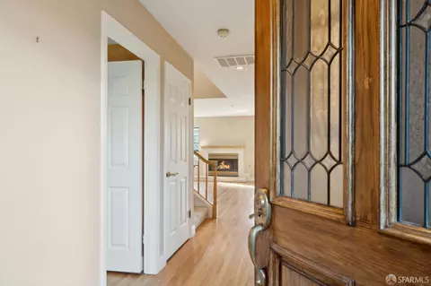 Entry Way - 143 Haslemere Ct, Lafayette, CA 94549 photo 1 of 2