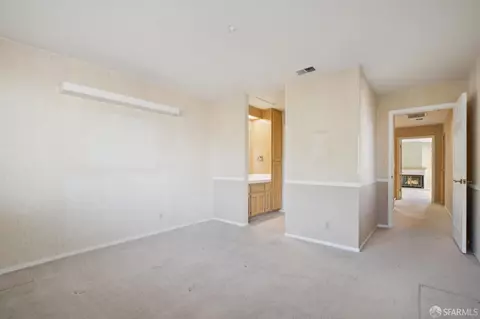 Bedroom - 143 Haslemere Ct, Lafayette, CA 94549 photo 1 of 3