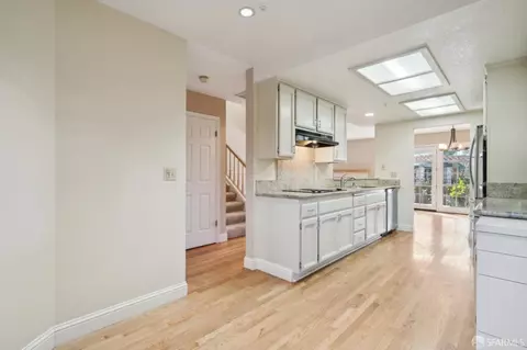 Entry Way - 143 Haslemere Ct, Lafayette, CA 94549 photo 2 of 2