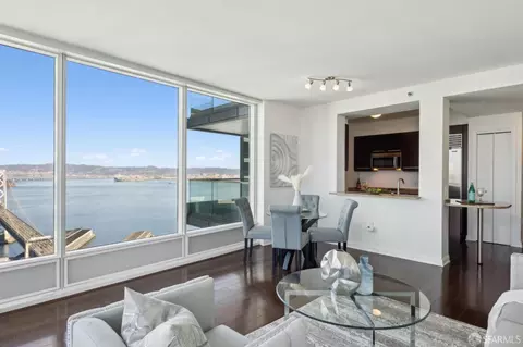 425 1st St #4007, San Francisco, CA 94105